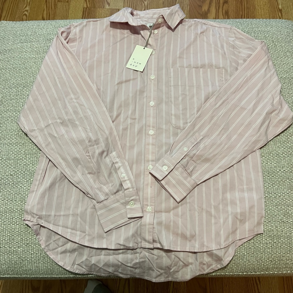 XS A New Day button down shirt
